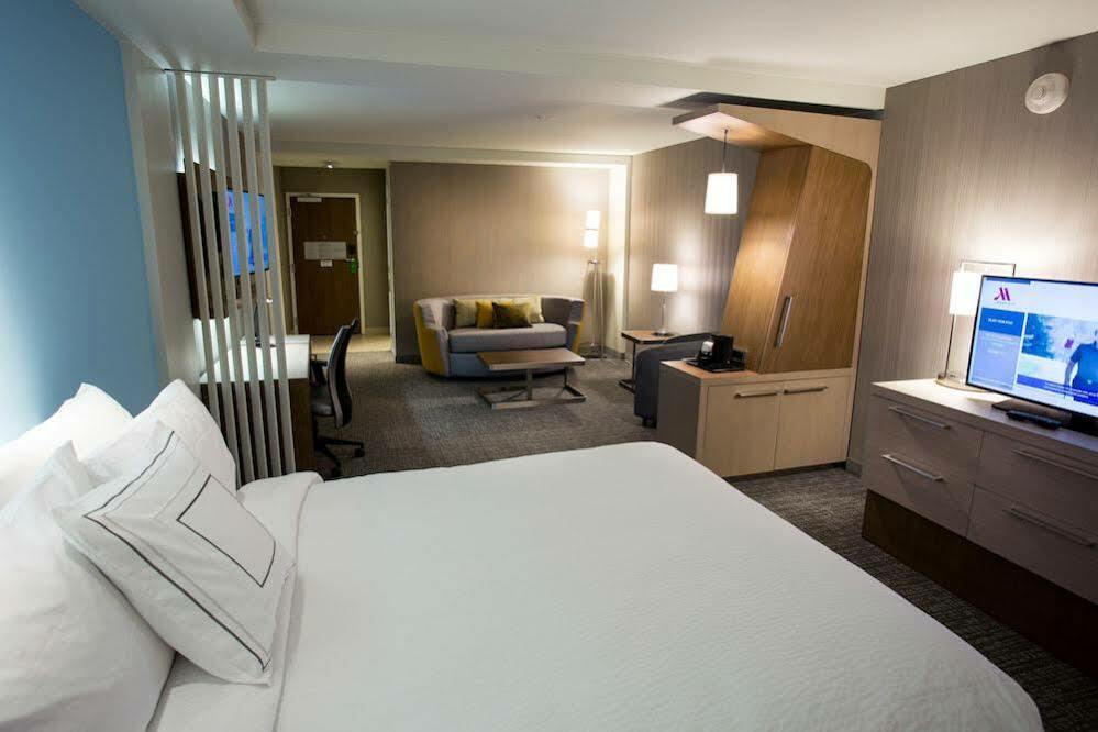 Courtyard By Marriott Starkville Msu At The Mill Conference Center Экстерьер фото